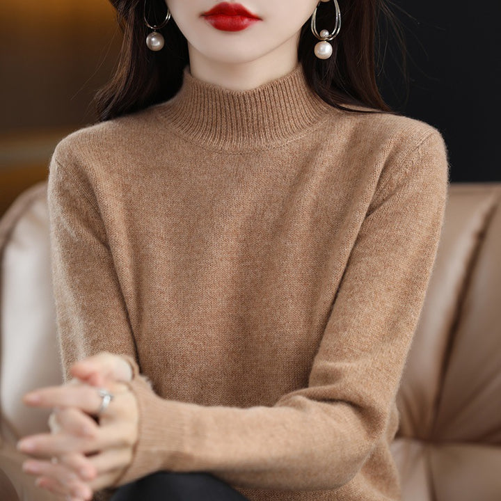 Women's wool pullover with stand-up collar and ribbed texture