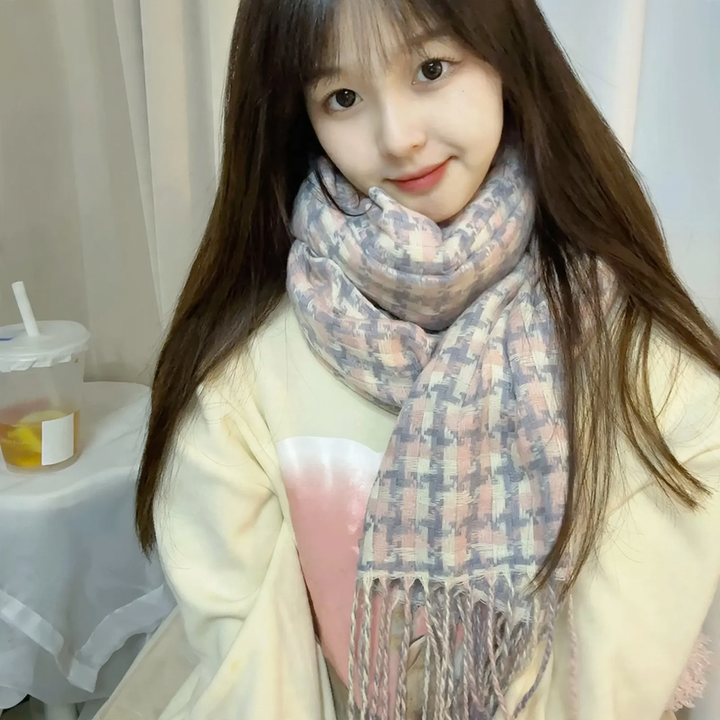 Checked winter scarf in college style