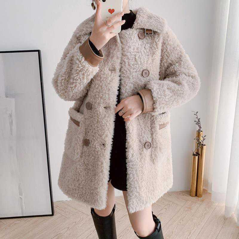 Mid-length lambskin coat for women