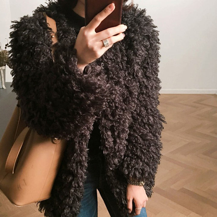 Loose teddy coat made of lambswool