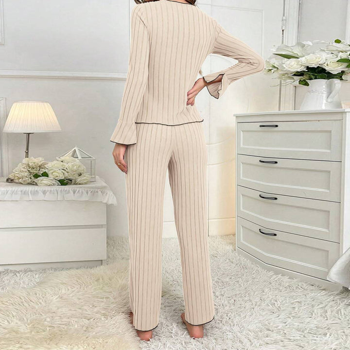 Women's loungewear set, two-piece, stylish and warm