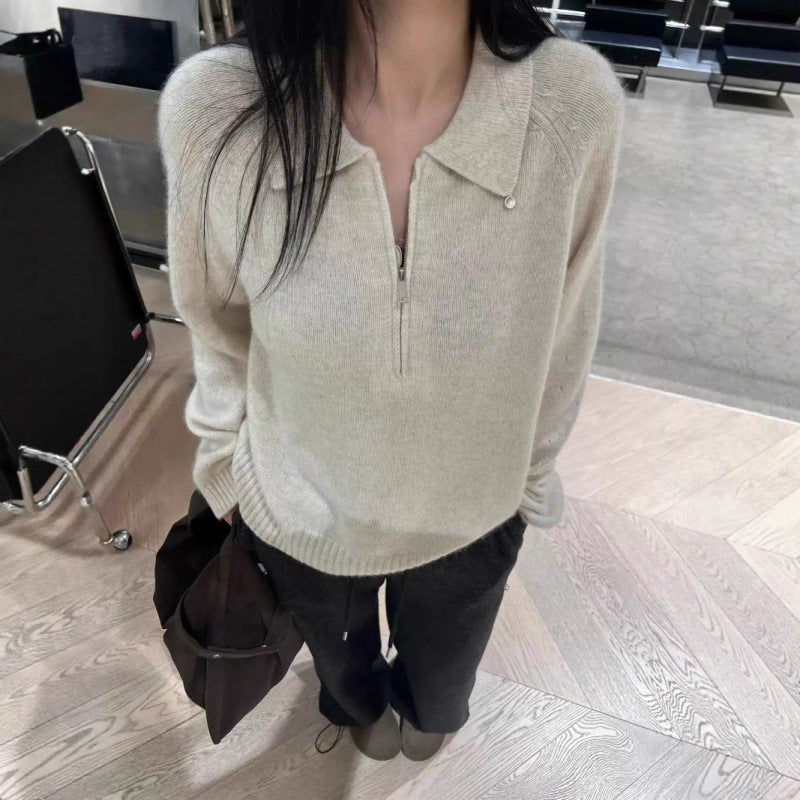 Knitted pullover with polo collar and zipper