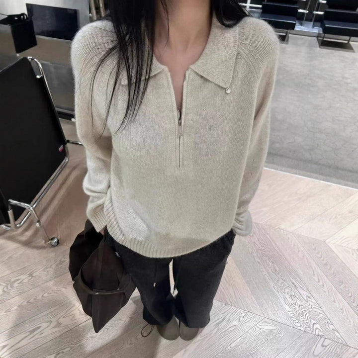 Knitted pullover with polo collar and zipper