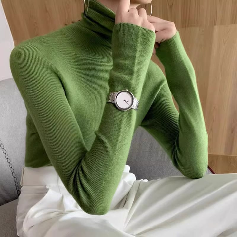Women's wool pullover with stand-up collar