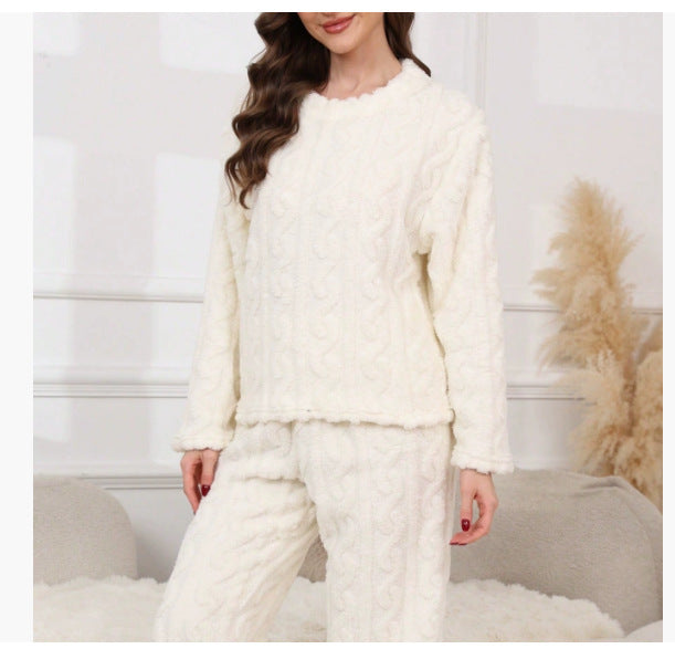 Women's flannel pajamas set, simple and modern