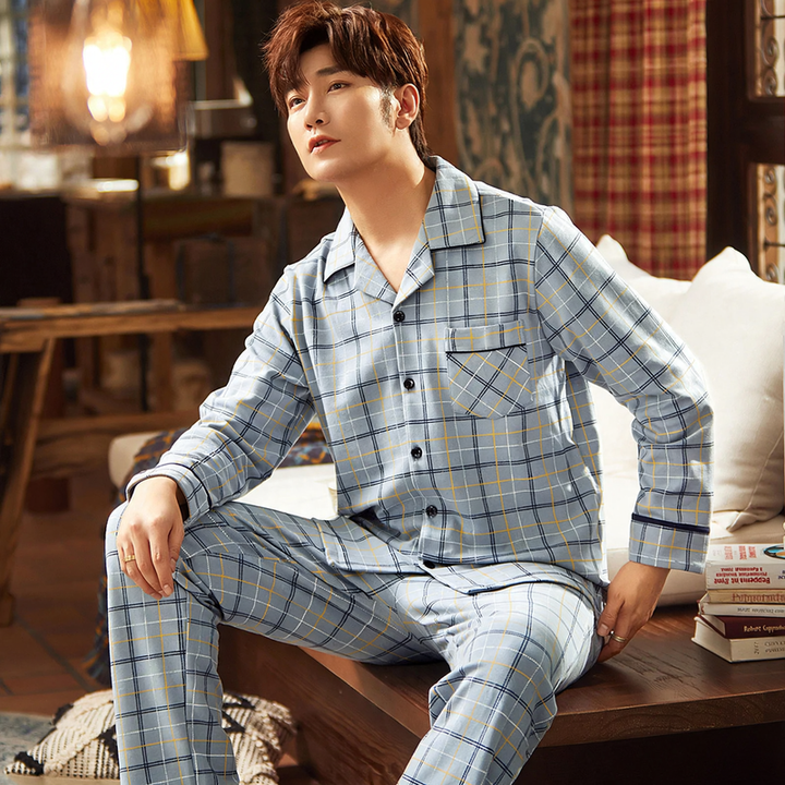 Men's cotton pajamas, various sizes