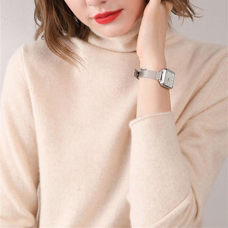 Women's wool sweater with stand-up collar made of 100% wool