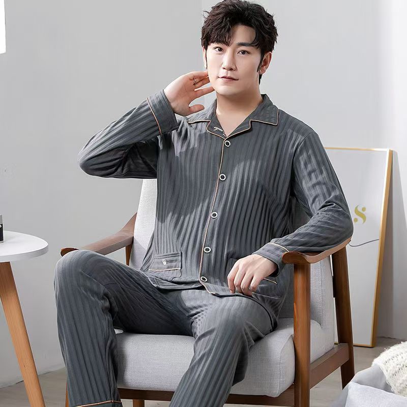 Men's pajamas made of pure cotton, loose fit