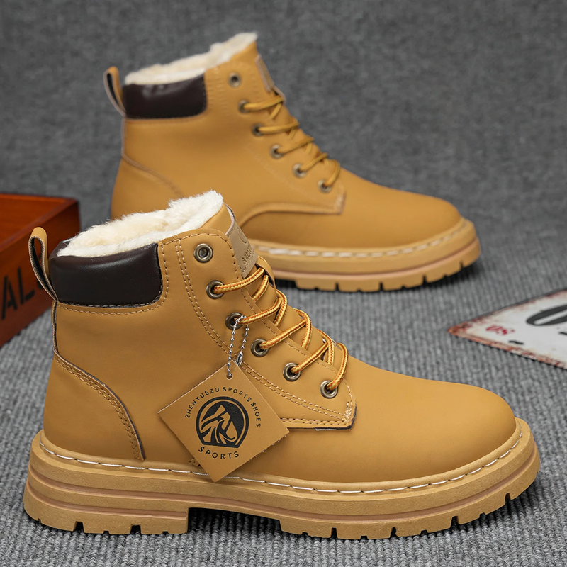 Padded men's work boots in oversized sizes