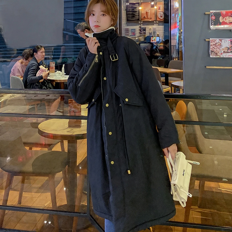 Longer, padded women's parka with lamb fur look
