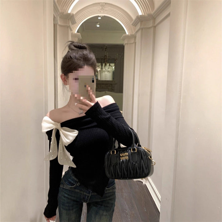 Off-the-shoulder knit sweater with bow, long sleeve