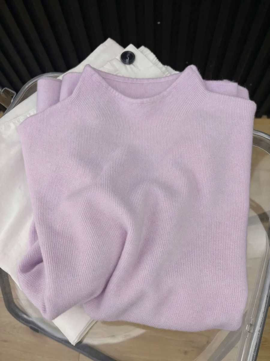 Women’s knit sweater with stand-up collar