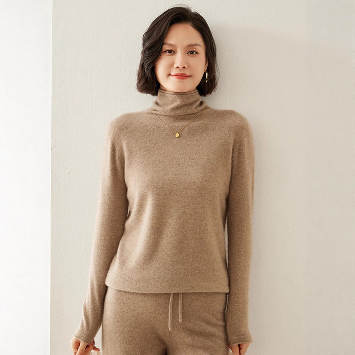 Cashmere sweater with roll neck