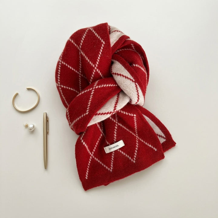 Merino wool scarf with diamond pattern, 20x160 cm