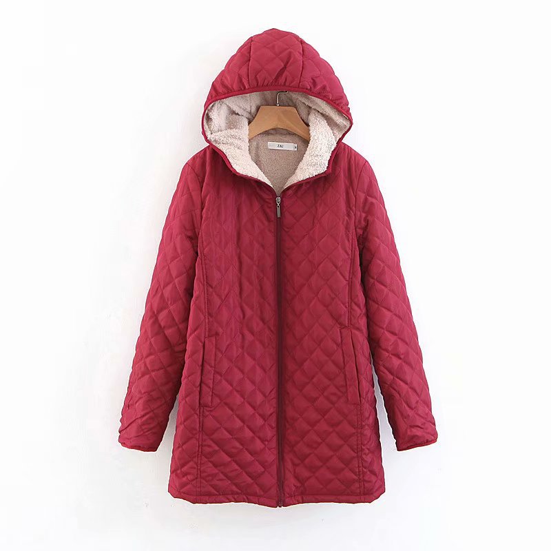 Women's quilted coat with hood and lambskin look