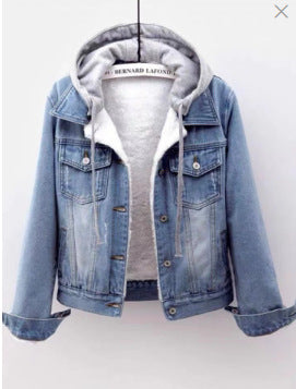 Padded women's jeans jacket with fur collar, short