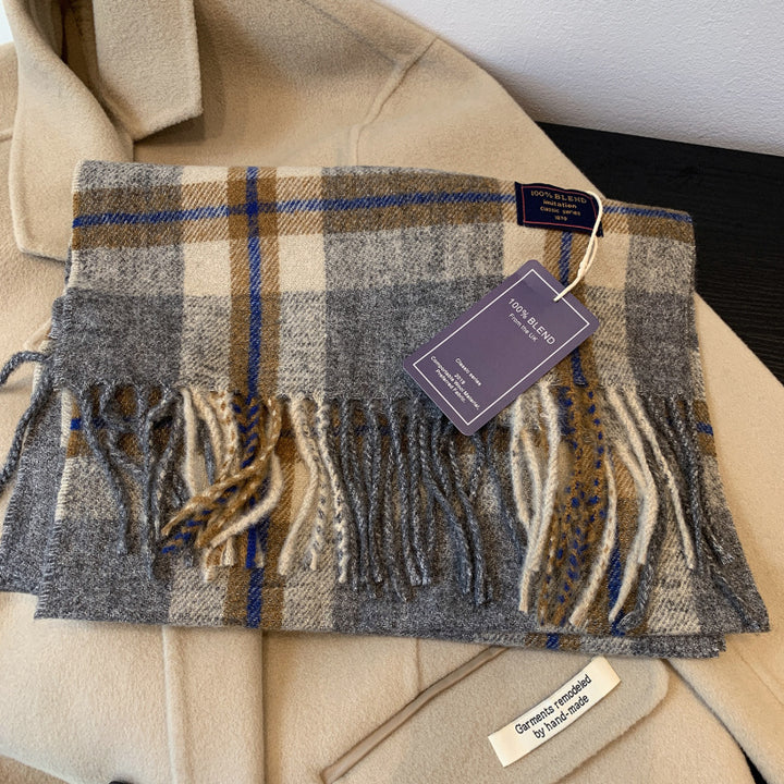Checked scarf in retro style for women and men