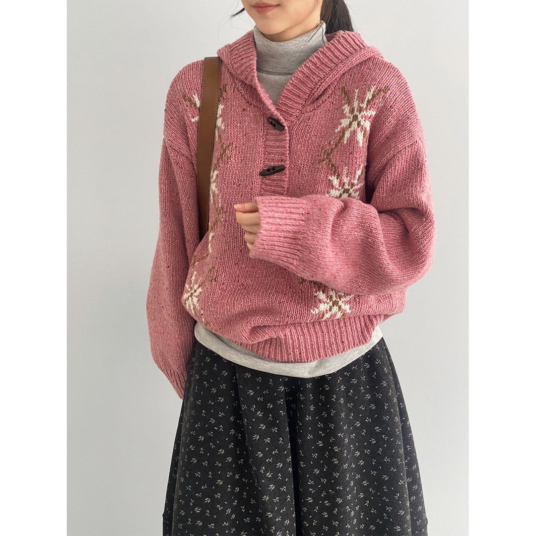 Hooded pullover with snowflake pattern, knitted