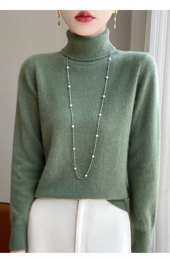 Ladies' turtleneck sweater made of pure wool