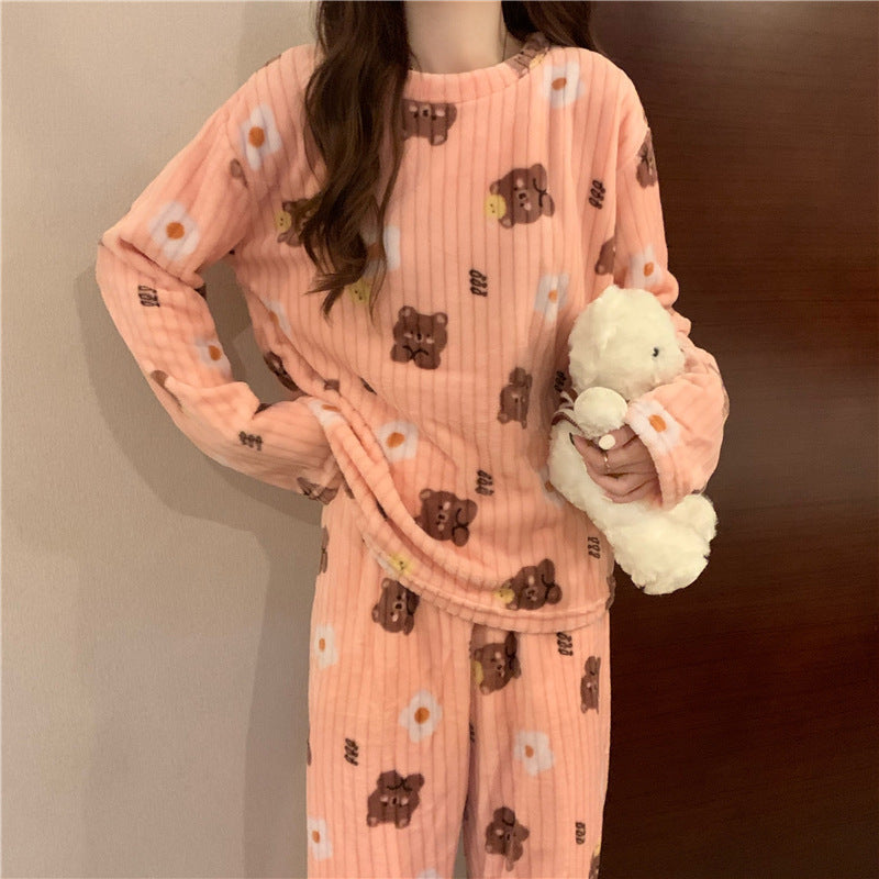 Women's house suit made of flannel, long and warm
