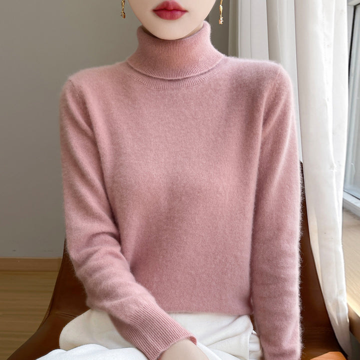 Women's turtleneck sweater made of pure wool, loosely cut