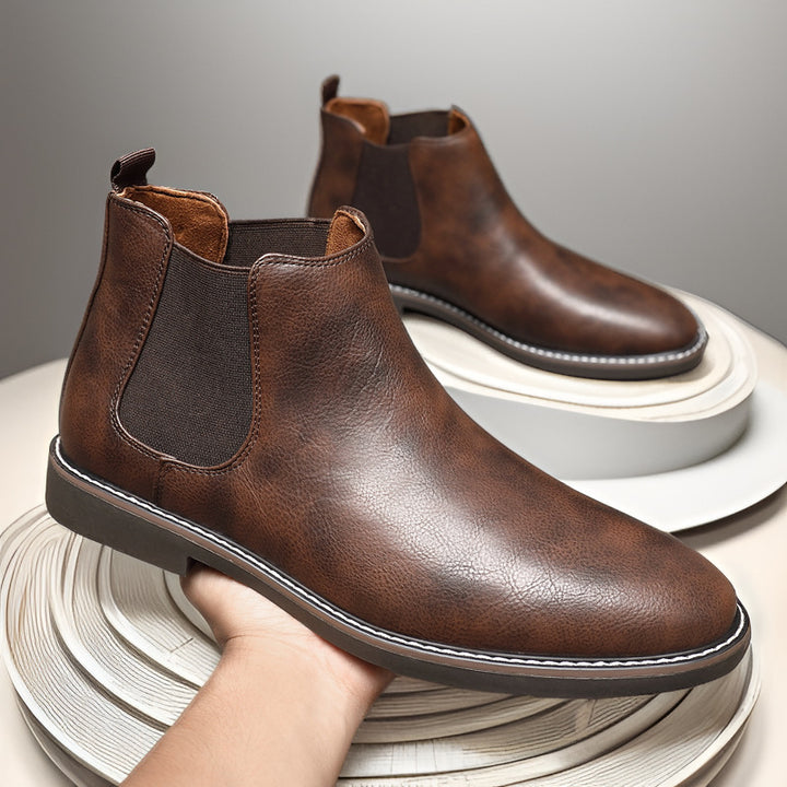 Elegant men's Chelsea boots in British style