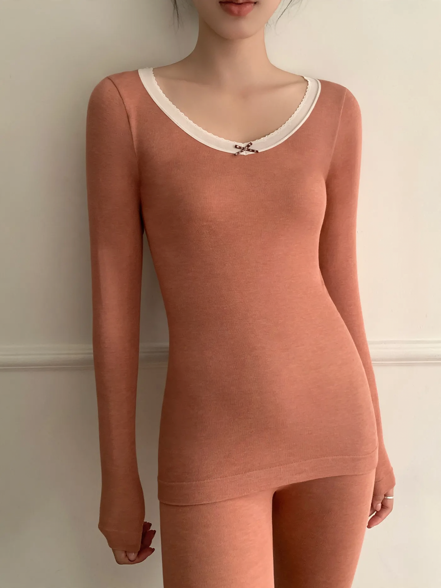 Warm women's thermal underwear set with shaping effect
