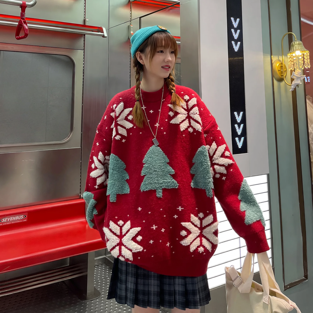 Loose Christmas knit sweater with reindeer motif