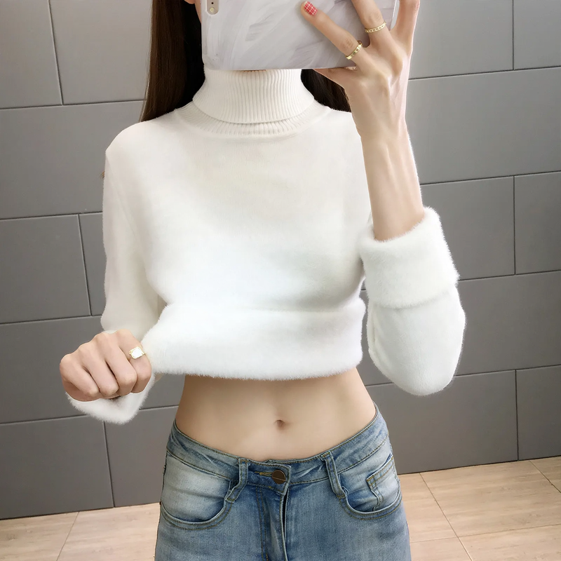 Padded women's turtleneck sweater, extra warm