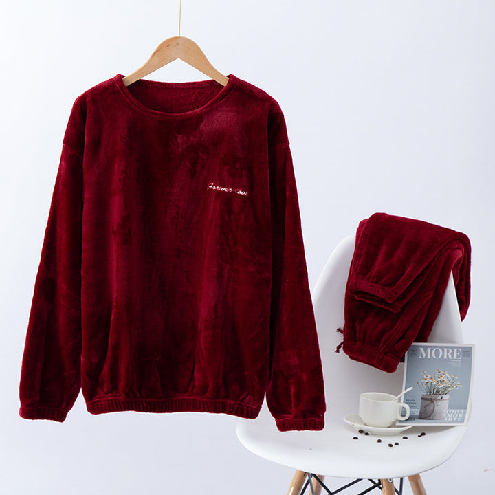 Warmer men's pajamas made of flannel and coral fleece