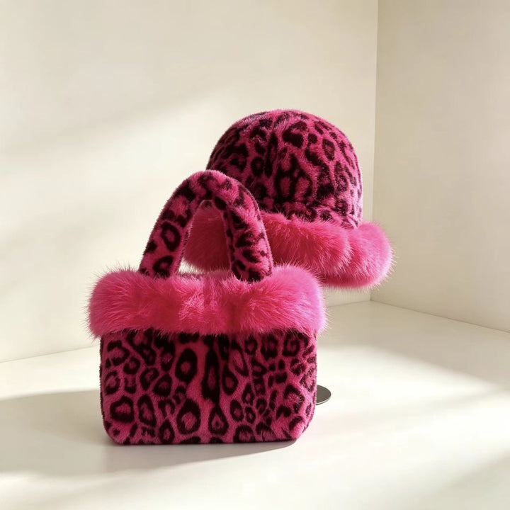 Winter Set: Handbag and Beanie in Leopard Design