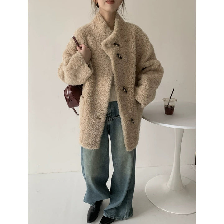 Wool coat with stand-up collar and toggle buttons