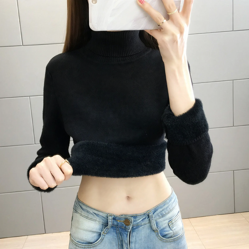 Padded women's turtleneck sweater, extra warm
