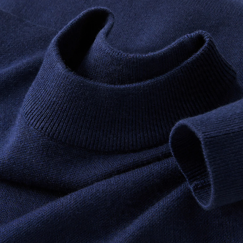 Men's wool pullover with standing collar and fleece lining
