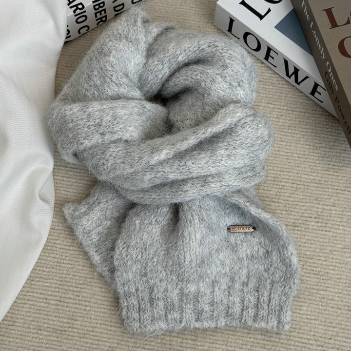 Knitted scarf made of alpaca wool blend, 150x20 cm