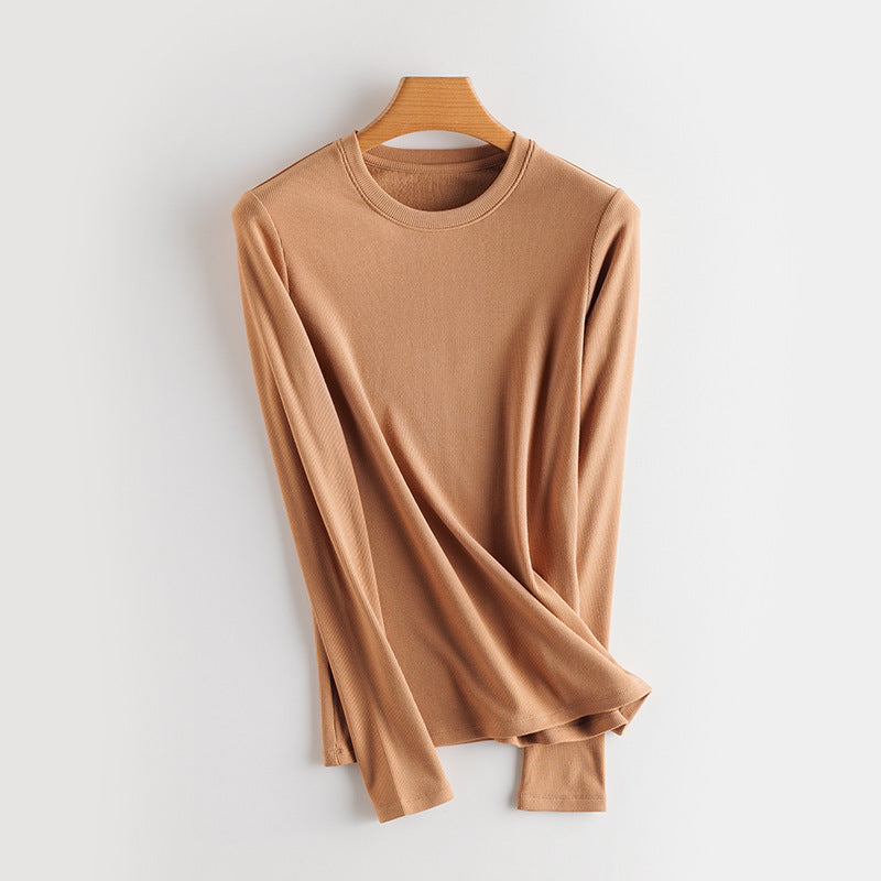 Warm knit sweater with silk content and inner lining