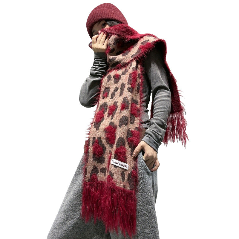 Wool scarf with leopard pattern, 26x180 cm
