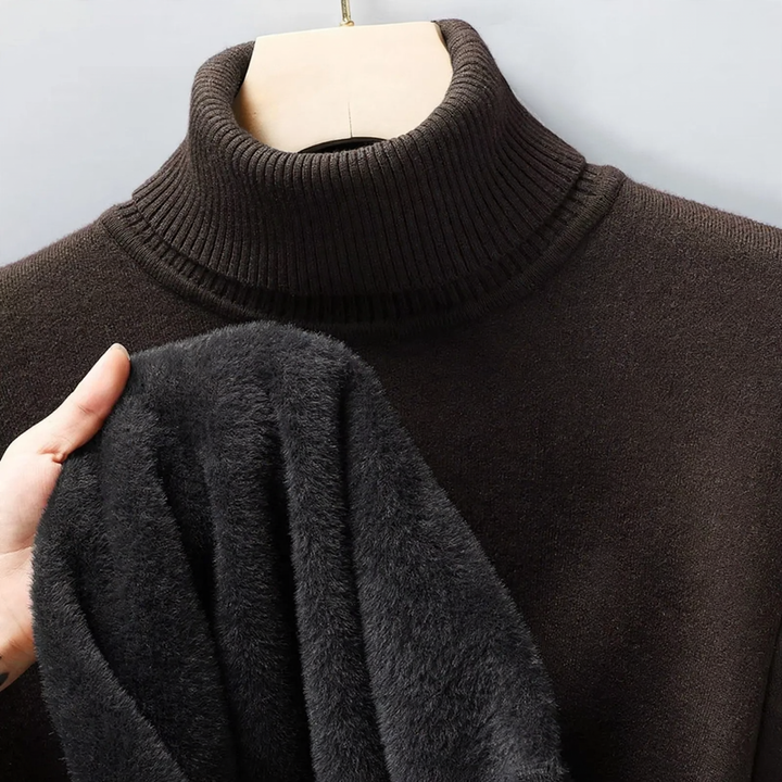 Men's wool sweater with turtleneck and fleece lining