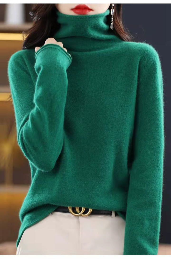 Women's wool sweater with roll neck