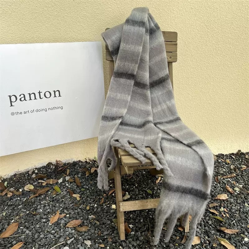 Checked wool scarf for women and men