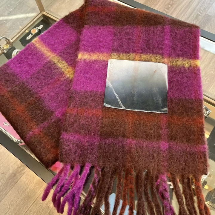Alpaca wool scarf with check pattern