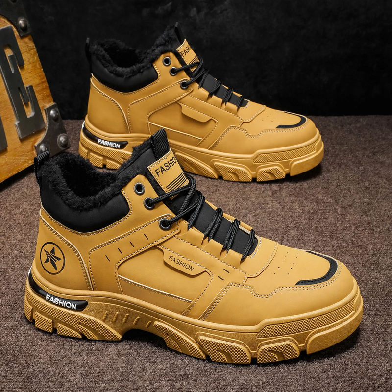 Padded men's winter boots in work boot style