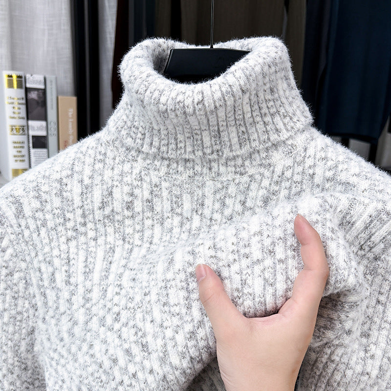 Warmer men's turtleneck sweater with wool content and lining