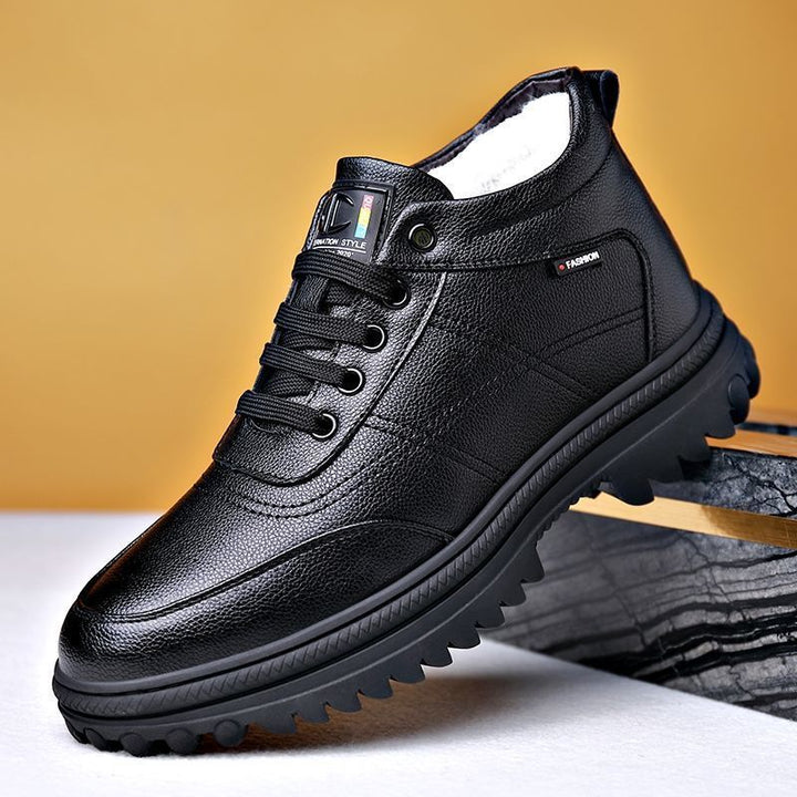 Padded men's winter boots, warm and comfortable