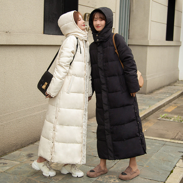Long women's padded coat, knee-length and quilted
