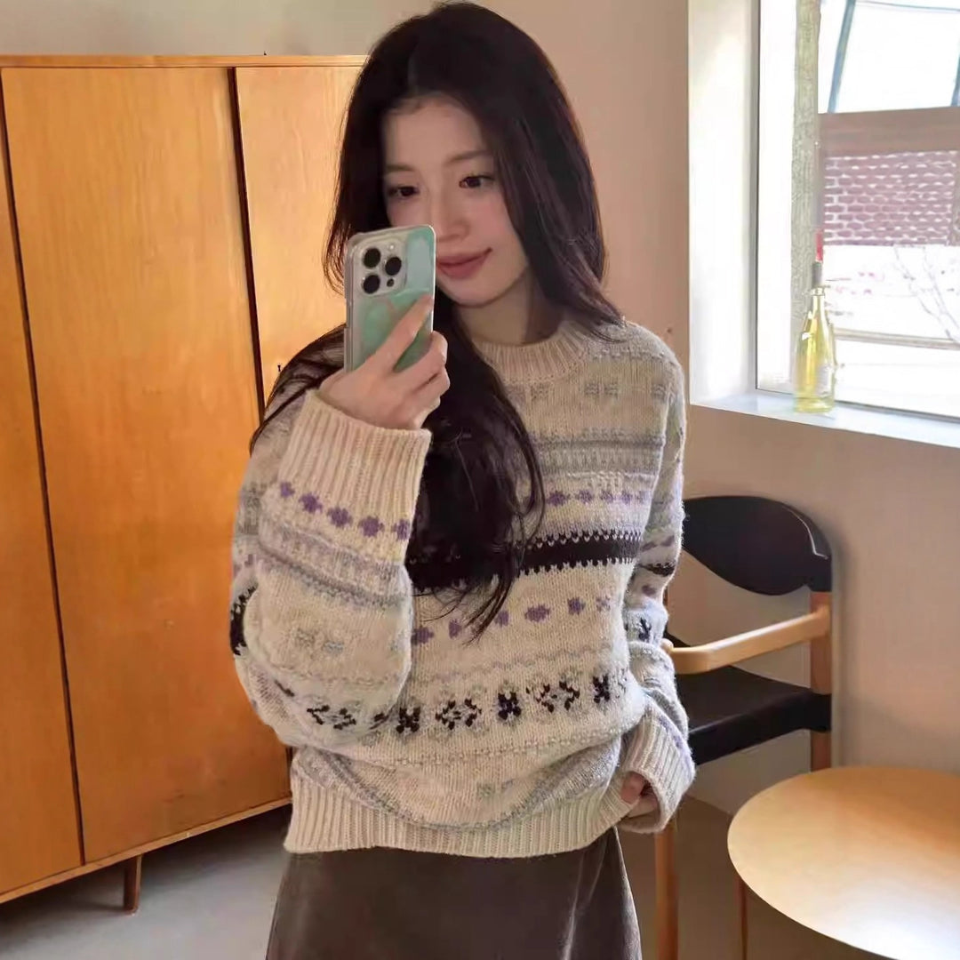 Women’s knitted sweater in Korean style