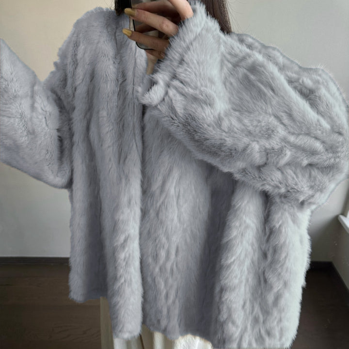 Cozy cape coat with bat sleeves
