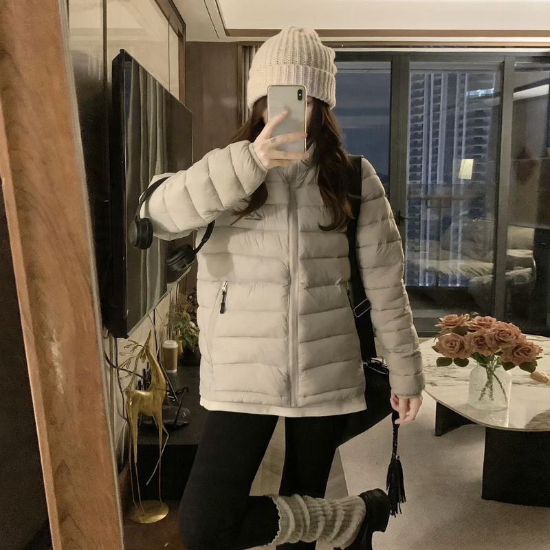 Light, quilted hoodie for women