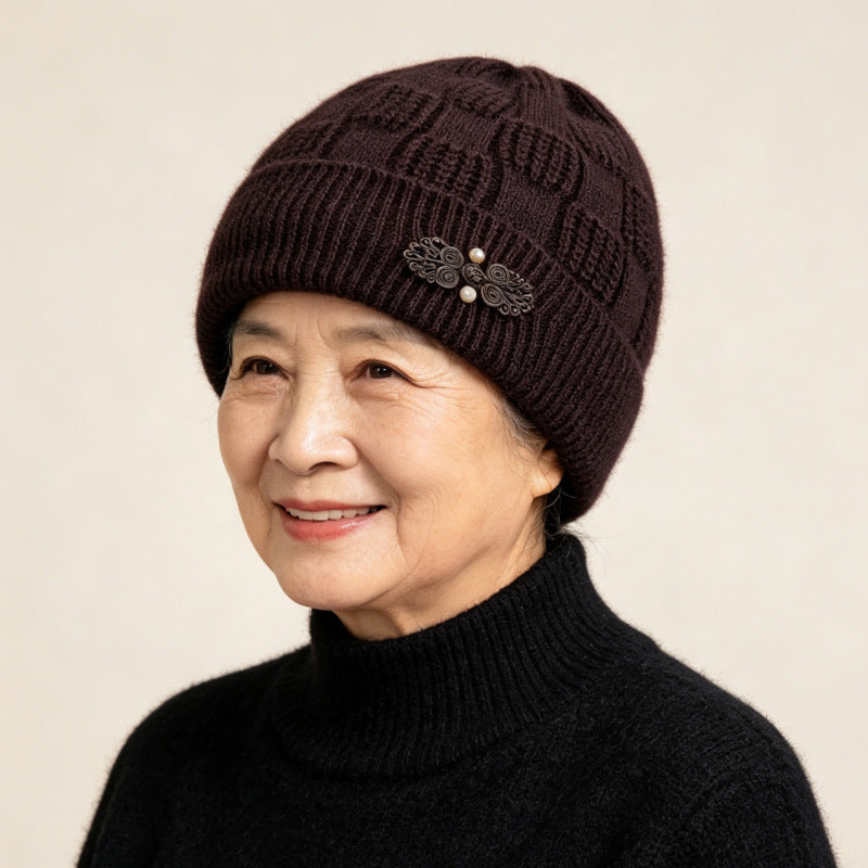 Knit set for women: hat and scarf, lined