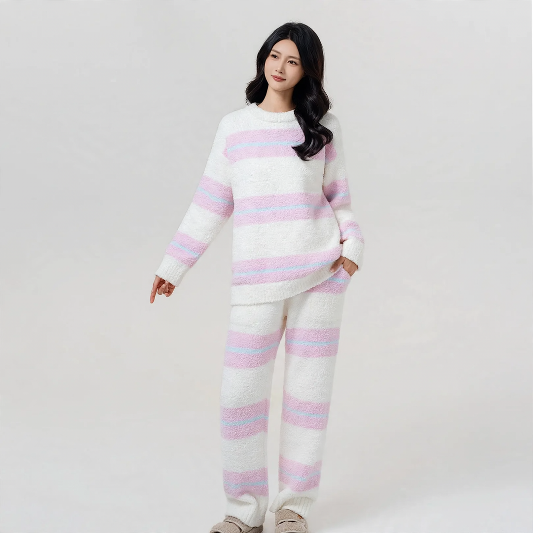 Pair-house suit, soft plush material, warming